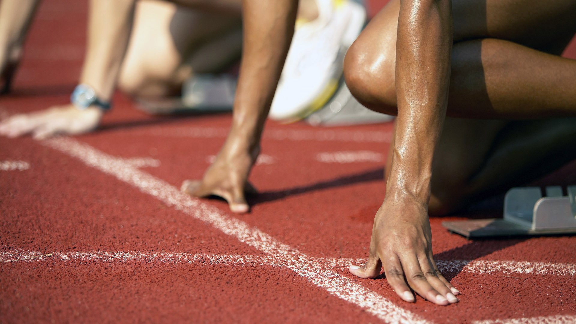 中国足球运动员海外试训取得新突破，提升战斗力，中国足球海外球员新闻