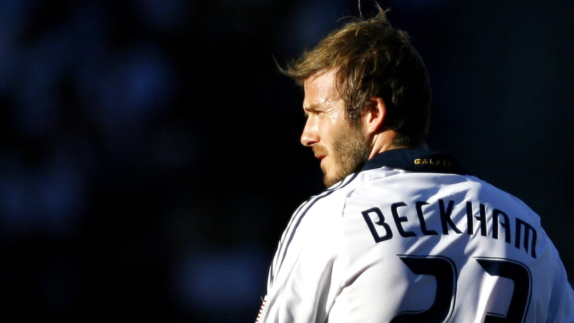 九游体育平台官网-球迷自发：打造“最狂热”的观赛氛围，球迷看球赛